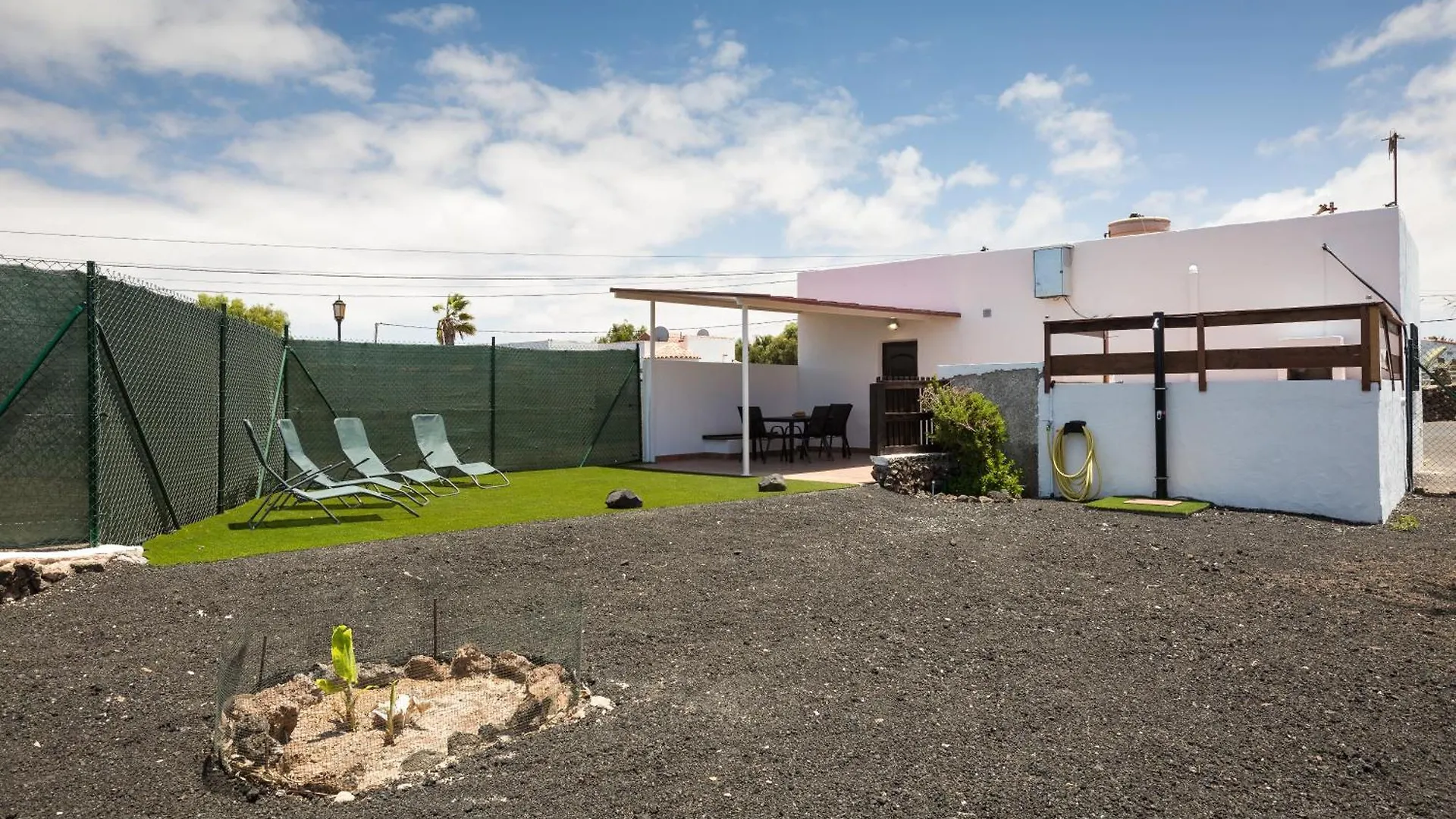Dom wakacyjny Home2Book Cozy Casa Papa, Bright Terrace & Bbq La Oliva Hiszpania