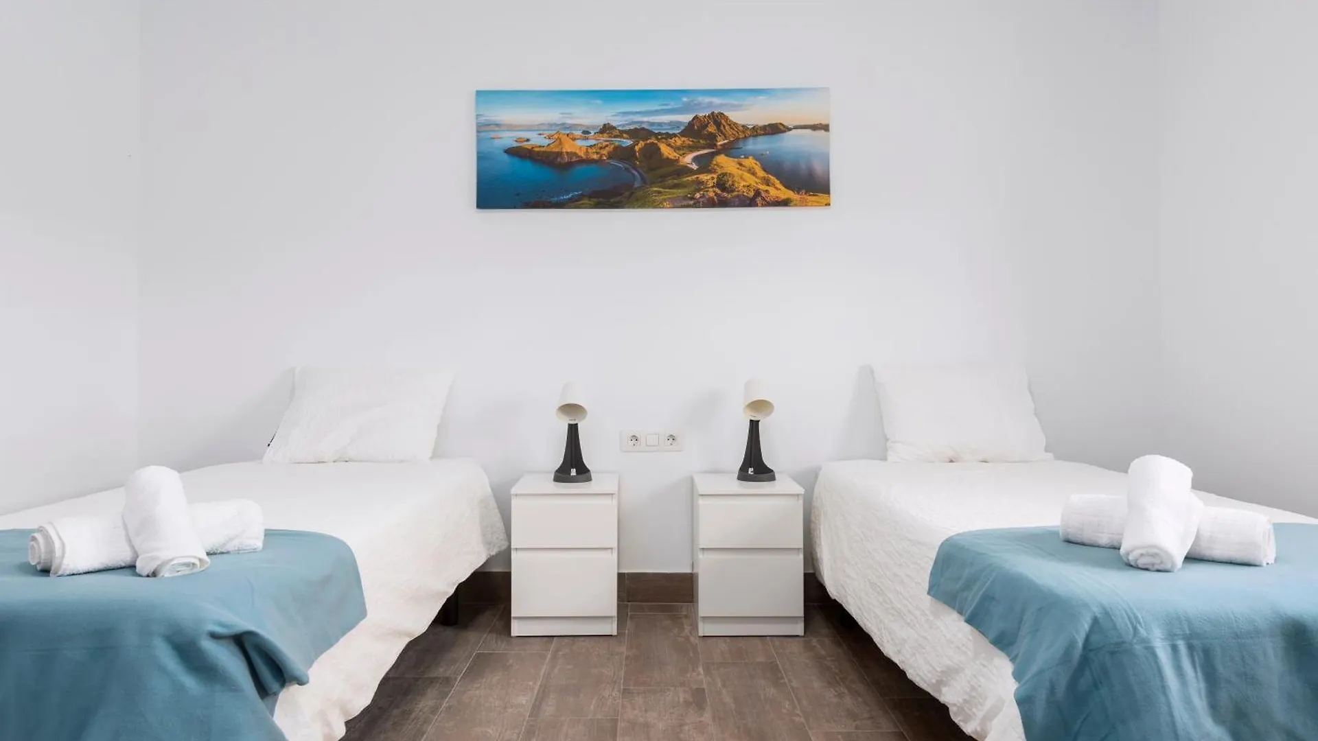 Dom wakacyjny Home2Book Cozy Casa Papa, Bright Terrace & Bbq La Oliva Hiszpania